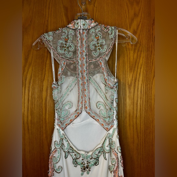 Prom dress size 0 - Picture 4 of 6